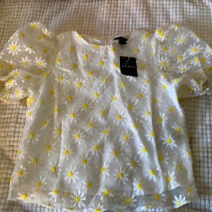 White and Yellow Woven Forever 21 top - POF sleeves size small